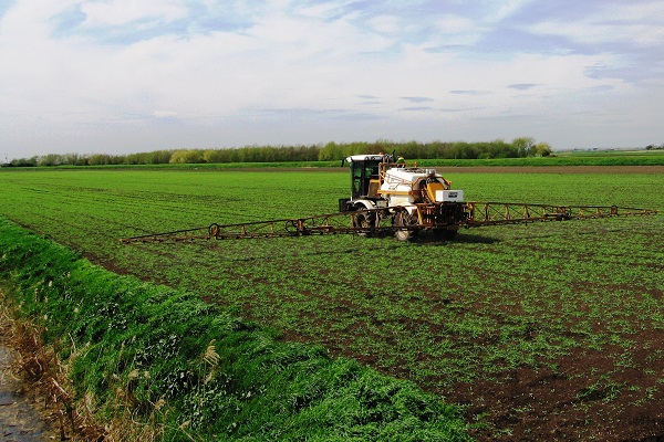 Advanced nozzle control systems allow operators to select different nozzles, from the cab, to comply with LERAPs and other restrictions.