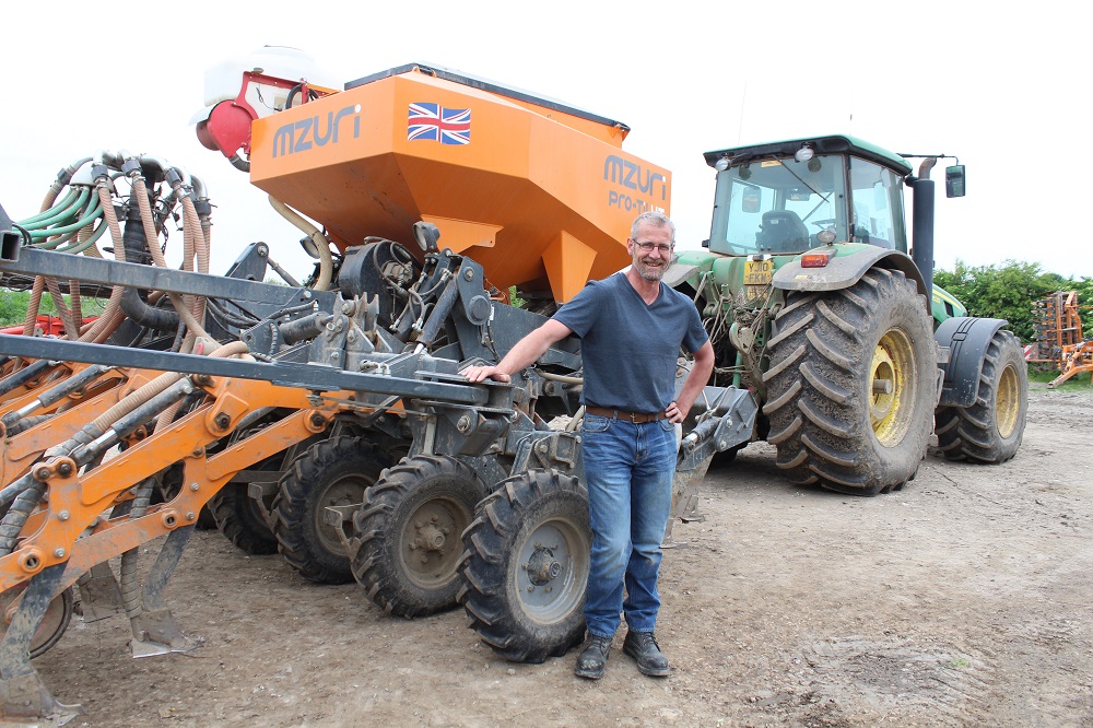 David Blacker was spending more than £150/ha on establishing crops and was frustrated by the extra work this brought on his heavy clays.