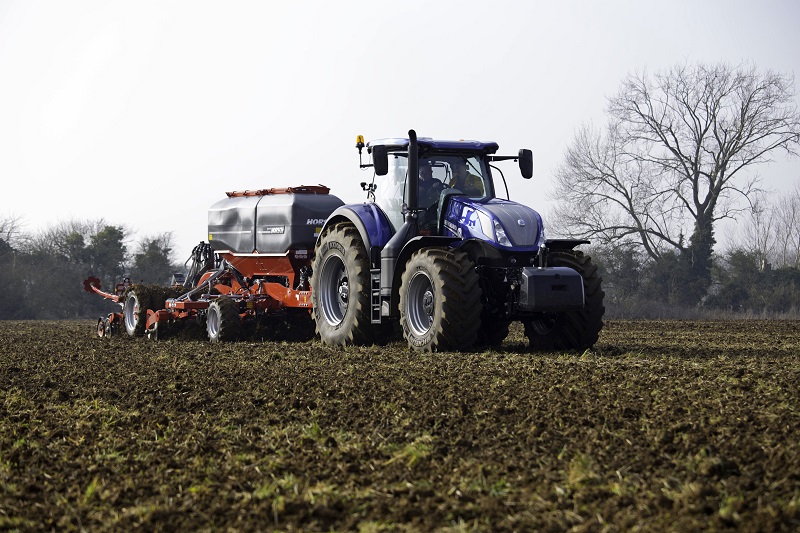 With the T7.290 HD rated at 270hp and the T7.315 HD at 300hp, they push the power boundary of a relatively compact chassis range into new territories. Photo courtesy Nick Barlow 